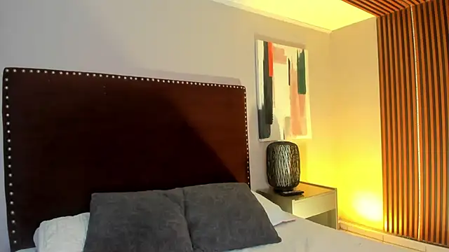 دردشة LauraAristizabal الجنسية المباشرة