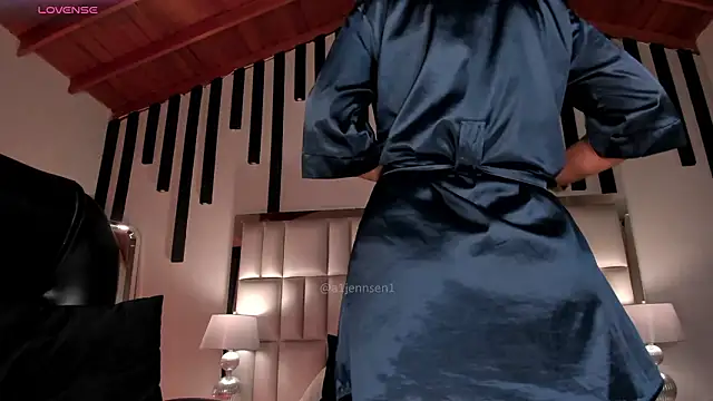 AllyJensen's Live XXX Chat