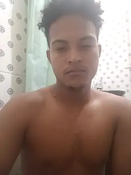 Noahlang_01 Show in webcam