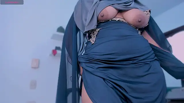 jazmin_anbar's Live XXX Chat