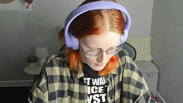 แชท XXX สดของ ElizabethHarpper