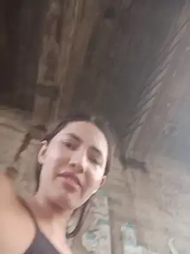 -Nicol Live XXX Chat