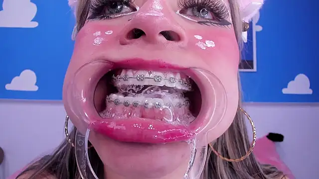 miss__evolet Chat XXX in diretta