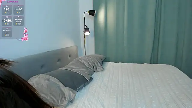 Chat +18 de DeonnaHeney ao vivo