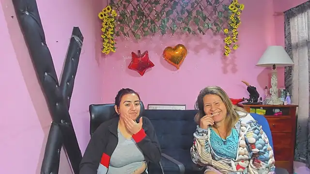 แชท XXX สดของ lesbiancuple