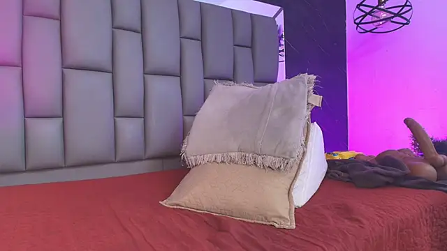 _MiaBrown_'s Live XXX Chat