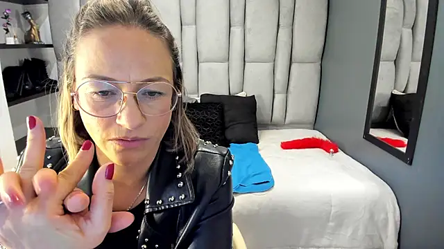 Živý XXX chat Charlot_milf