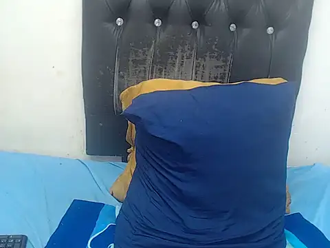 PetiteDiamondxxX Webcam Show