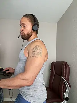 Chat +18 de Fathero1time ao vivo