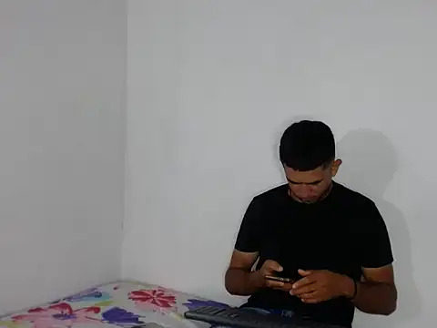 _Grasshopper Live XXX-chat