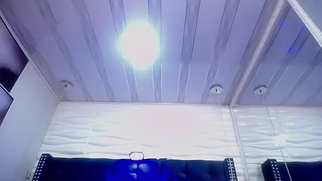 SalmaTits Adlı Modelin Web Kamerası Şovu