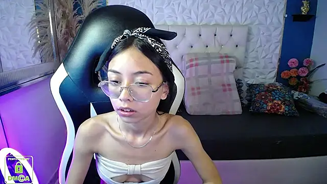 NathaliaSweet_11's Live XXX Chat