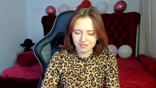 دردشة FreyaVey الجنسية المباشرة