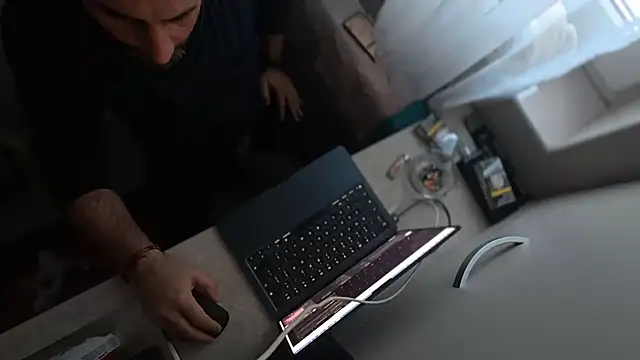 Chatroom XXX en direct de TARKAN1