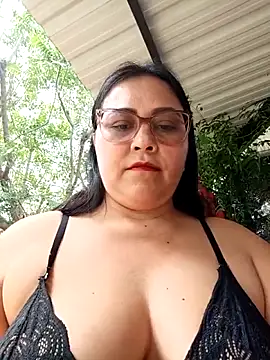 Chat XXX en directo de Dirty-Momm-Divorced-Hot