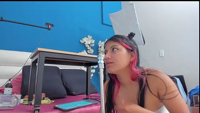 Chat +18 de letty_straus ao vivo