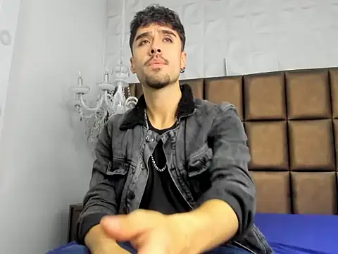 BrunoTurnerr Obrolan Langsung XXX