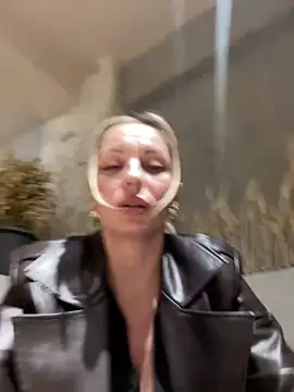 VikaBunny1 라이브 XXX 채팅