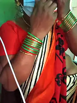 Tamilselviroja- – Live XXX-chat