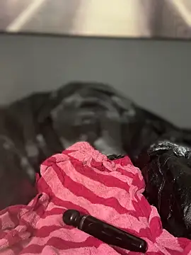 Chat +18 de SEXaddictCANDY10 ao vivo