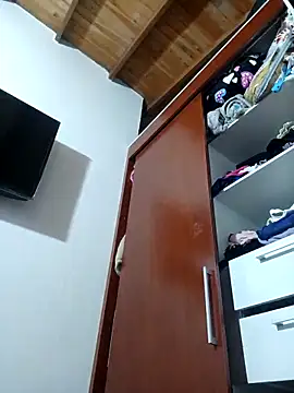 LunaZambrano Adlı Modelin Canlı XXX Sohbeti