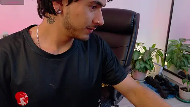 Chatroom XXX en direct de Elian_savoy