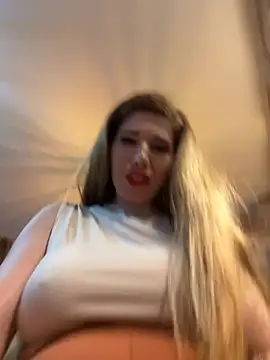 didihairypussy Adlı Modelin Canlı XXX Sohbeti