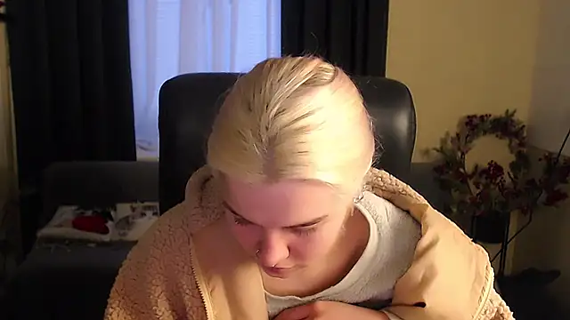 Hot_Blonda 라이브 XXX 채팅