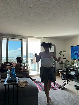 allybluee777 élő XXX-chatje