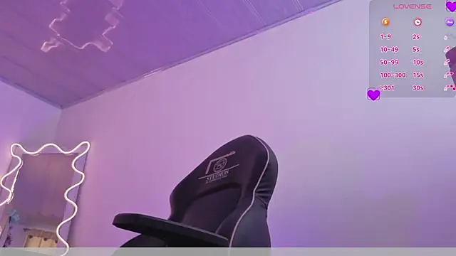 ZURY_TAY Live XXX Chat