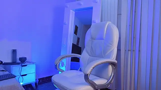 Živý XXX chat _sharlotte777