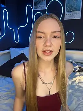 Chatroom XXX en direct de MilaMoone