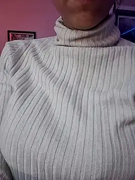 misscectito13 Adlı Modelin Canlı XXX Sohbeti