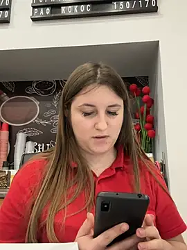 Strawberryyyyik's Live XXX Chat