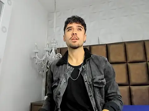 BrunoTurnerr's Live XXX Chat