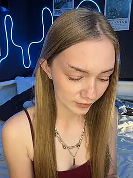 Chat XXX en directo de MilaMoone