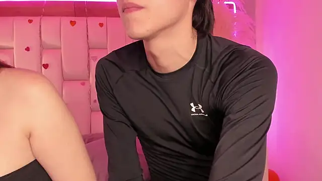 Daphne_And_Roger: онлайн-секс-чат