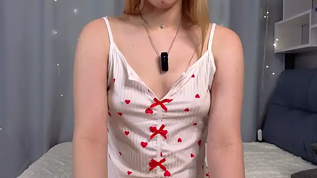 ElissaGlod Chat XXX in diretta