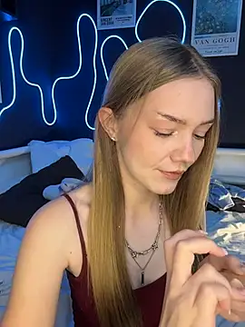 MilaMoone's Live XXX Chat