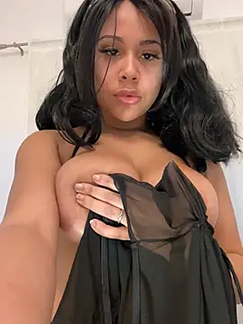 HaileyDianaのライブXXXチャット