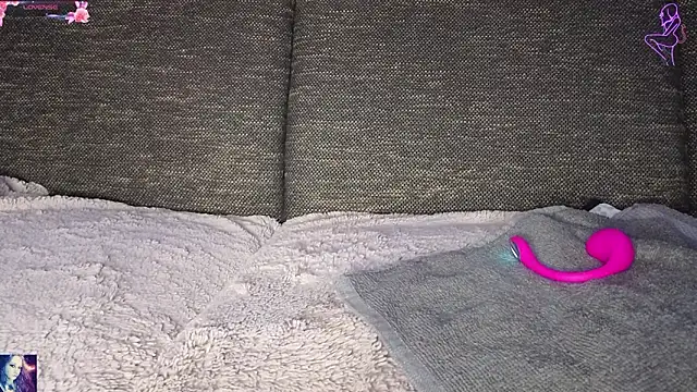 Milla4you_ লাইভ XXX চ্যাট