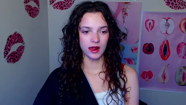 _SusieSu_ Adlı Modelin Canlı XXX Sohbeti