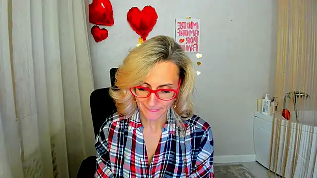 Chat +18 de MuseOfStage ao vivo