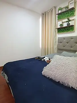 sasi_luna Chat XXX live