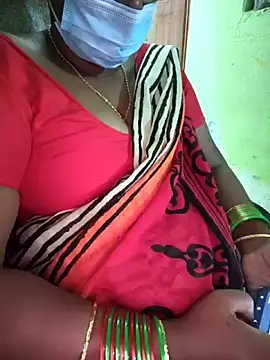 Tamilselviroja- live XXX chat