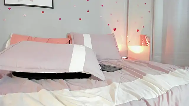 PauleteW10 现场XXX聊天