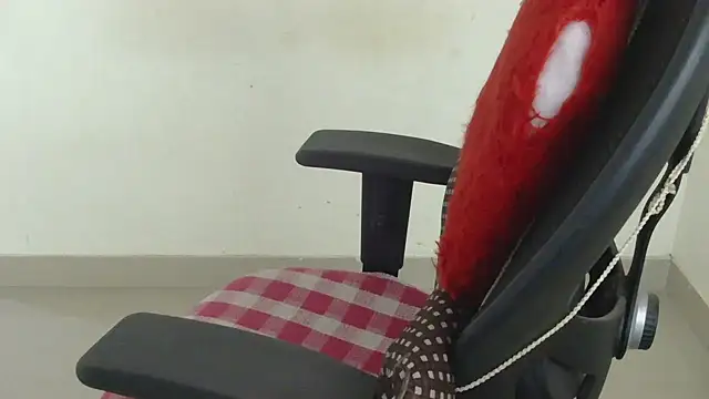 punemodel Chat XXX live