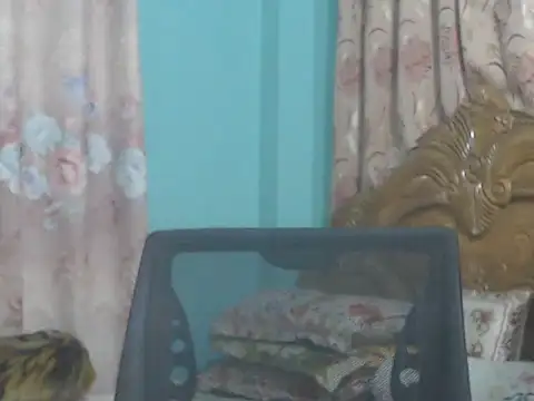 Chat +18 de NancyRuvi ao vivo