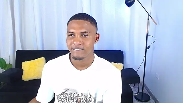 MaxCum18_ webkamerás műsora