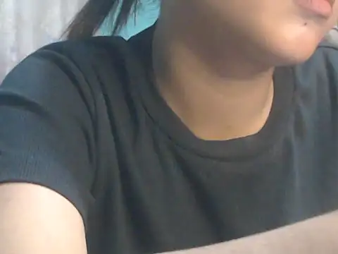 NancyRuvi Adlı Modelin Canlı XXX Sohbeti